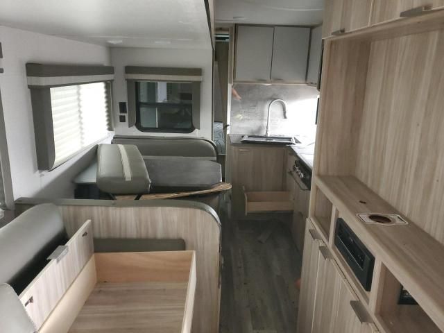 2021 Winnebago Minnie