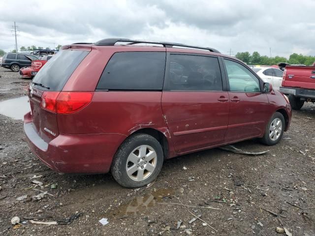 2008 Toyota Sienna XLE