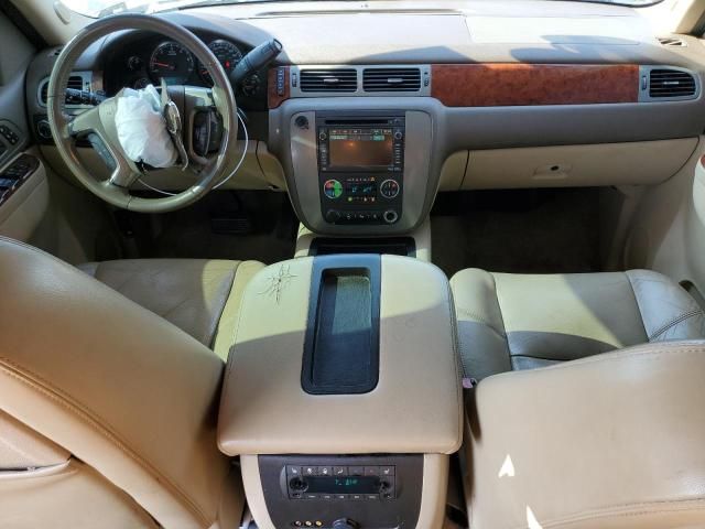 2011 GMC Yukon XL C1500 SLT