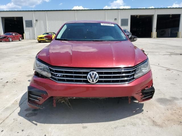 2017 Volkswagen Passat R-Line