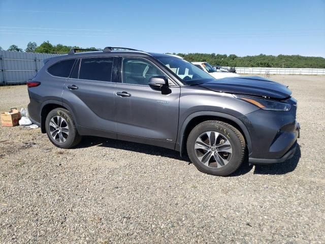 2021 Toyota Highlander Hybrid XLE