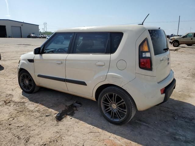 2010 KIA Soul +