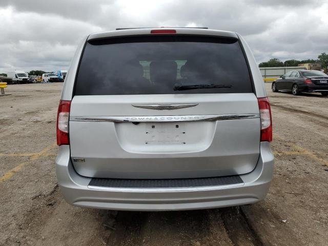 2012 Chrysler Town & Country Touring