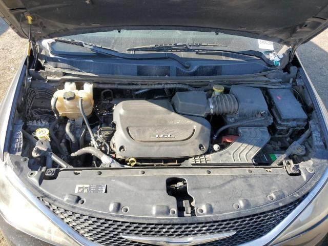 2017 Chrysler Pacifica Touring L