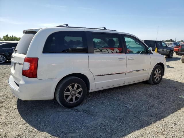 2013 Chrysler Town & Country Touring