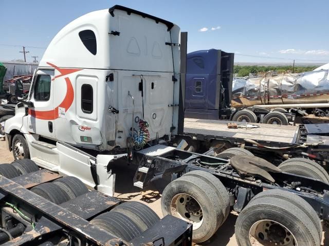 2022 Freightliner Cascadia 126