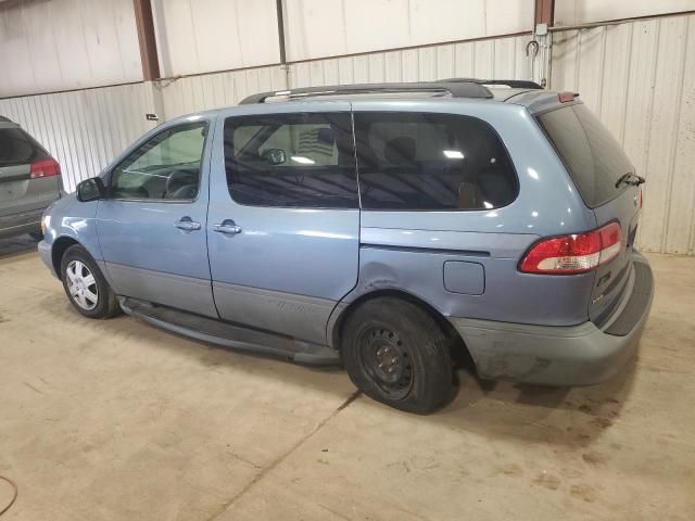 2002 Toyota Sienna CE