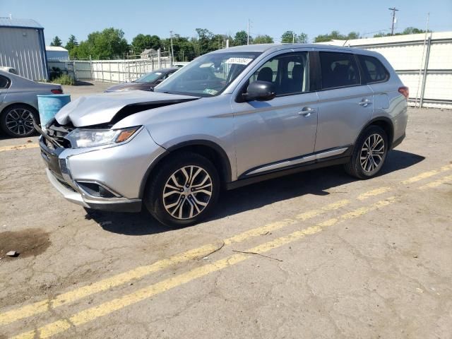 2016 Mitsubishi Outlander SE