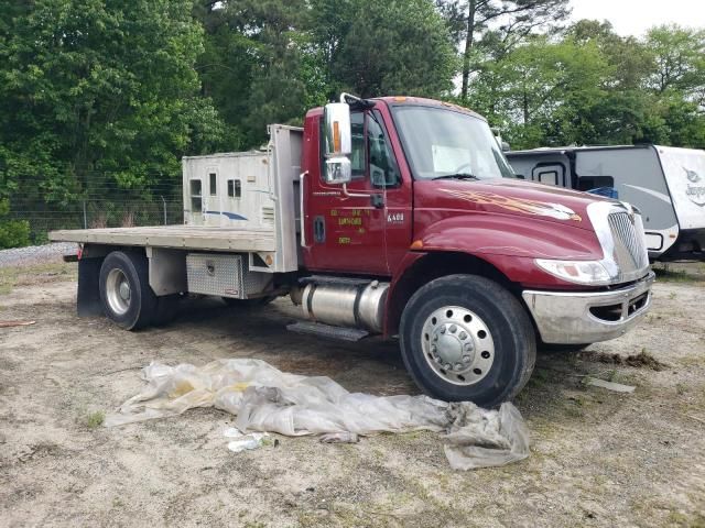 2004 International 4000 4400