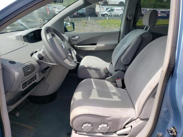 2004 Nissan Quest S