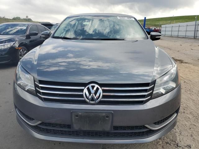 2014 Volkswagen Passat SE