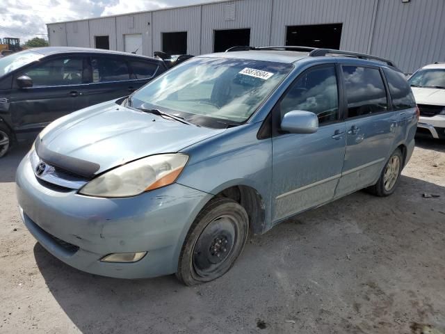 2006 Toyota Sienna XLE