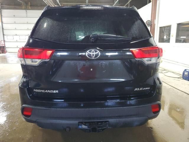 2018 Toyota Highlander SE