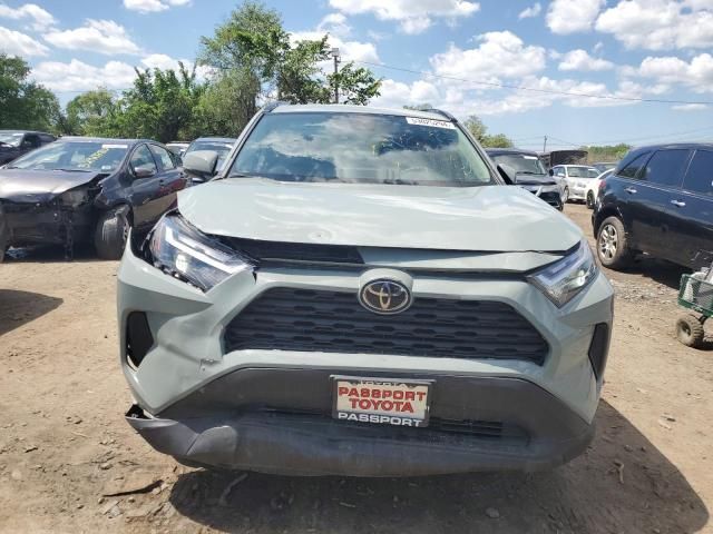 2022 Toyota Rav4 XLE