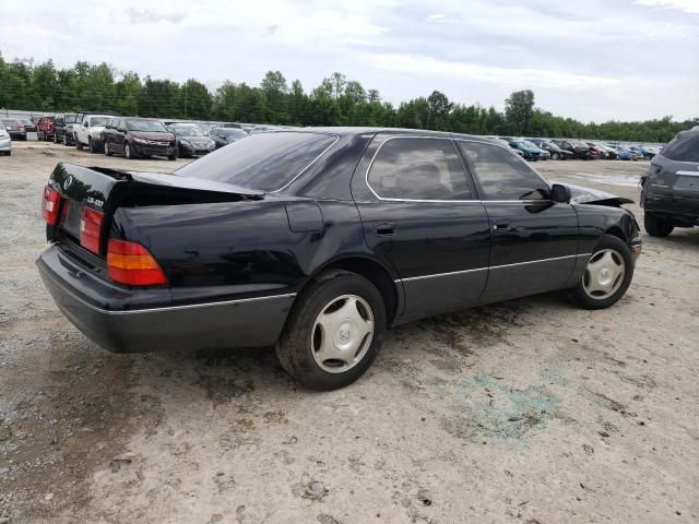 2000 Lexus LS 400