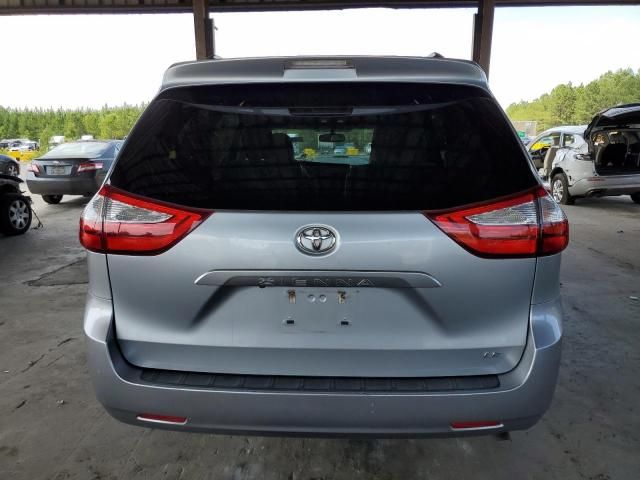 2015 Toyota Sienna LE