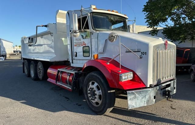 2015 Kenworth Construction T800