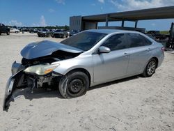 Vehiculos salvage en venta de Copart West Palm Beach, FL: 2015 Toyota Camry LE
