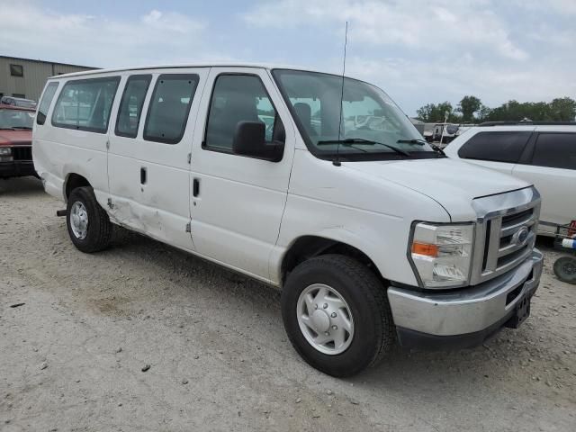 2013 Ford Econoline E350 Super Duty Wagon