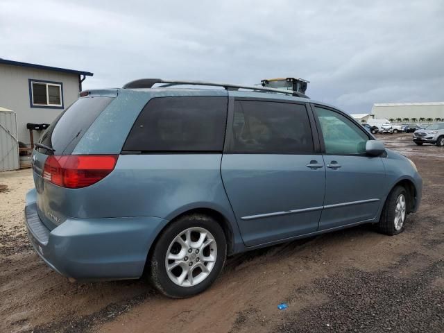 2004 Toyota Sienna XLE