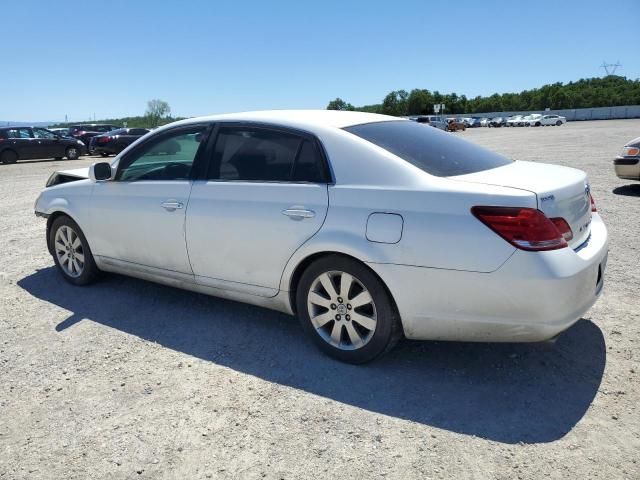 2005 Toyota Avalon XL