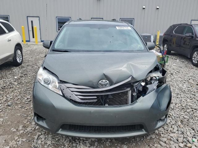 2011 Toyota Sienna XLE