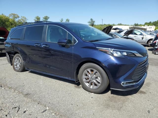 2024 Toyota Sienna XLE