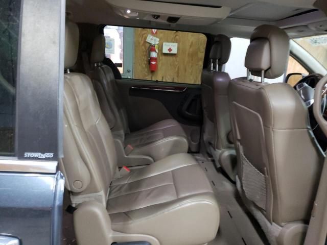 2014 Chrysler Town & Country Limited