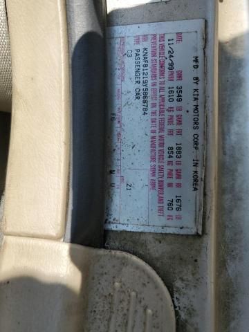 2000 KIA Sephia Base