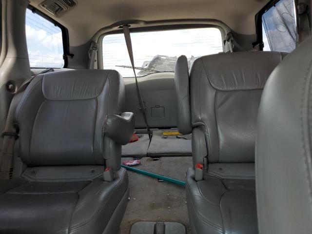 2007 Toyota Sienna XLE