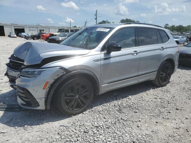 2022 Volkswagen Tiguan SE R-LINE Black