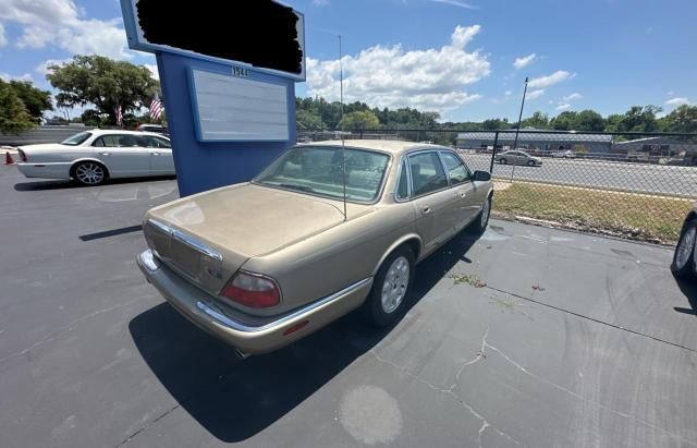 2000 Jaguar XJ8