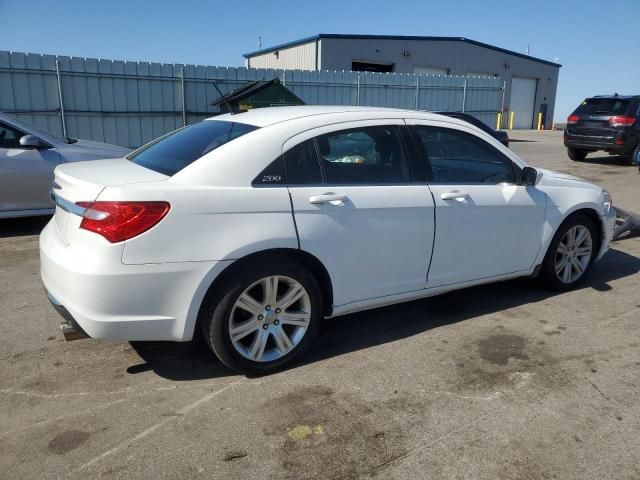 2013 Chrysler 200 Touring