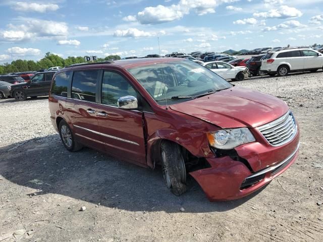 2016 Chrysler Town & Country Touring L