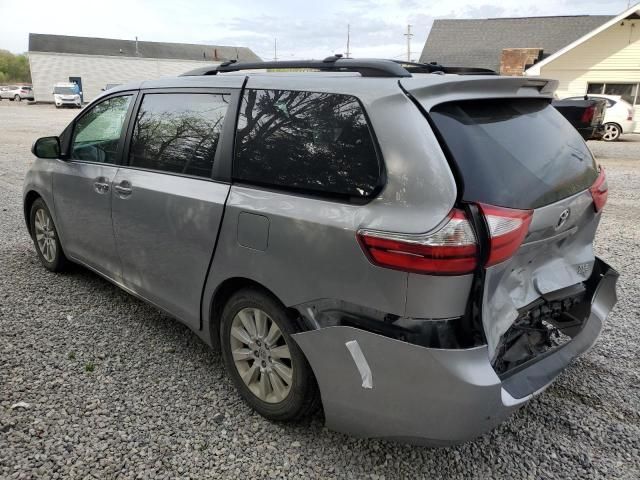 2015 Toyota Sienna XLE