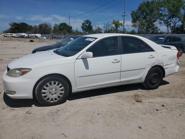 2004 Toyota Camry LE