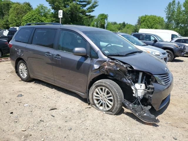 2015 Toyota Sienna XLE