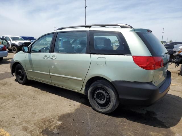 2009 Toyota Sienna CE