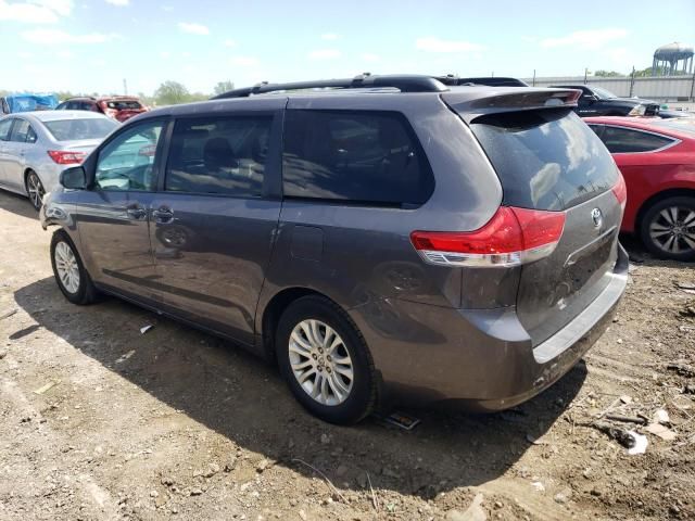 2014 Toyota Sienna XLE