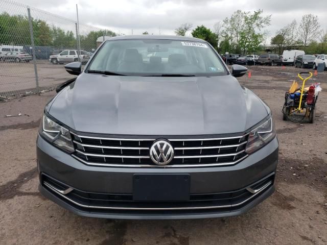 2017 Volkswagen Passat SE