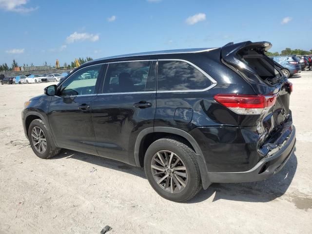 2018 Toyota Highlander SE