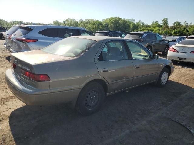 1999 Toyota Camry LE