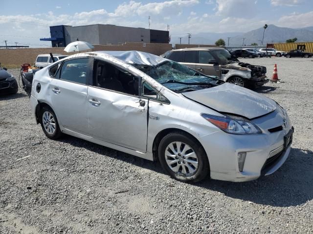 2014 Toyota Prius PLUG-IN