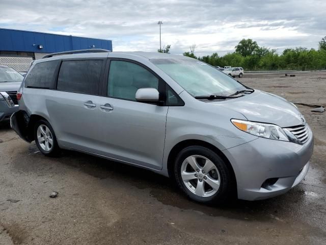 2015 Toyota Sienna LE