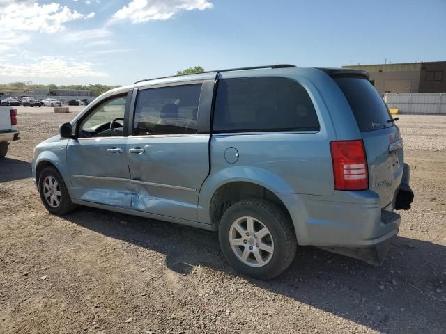 2010 Chrysler Town & Country Touring