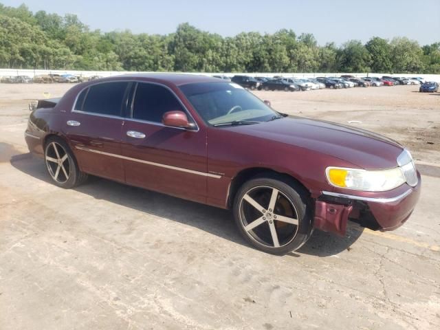 2002 Lincoln Town Car Executive