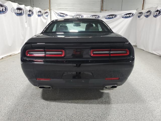 2022 Dodge Challenger SXT