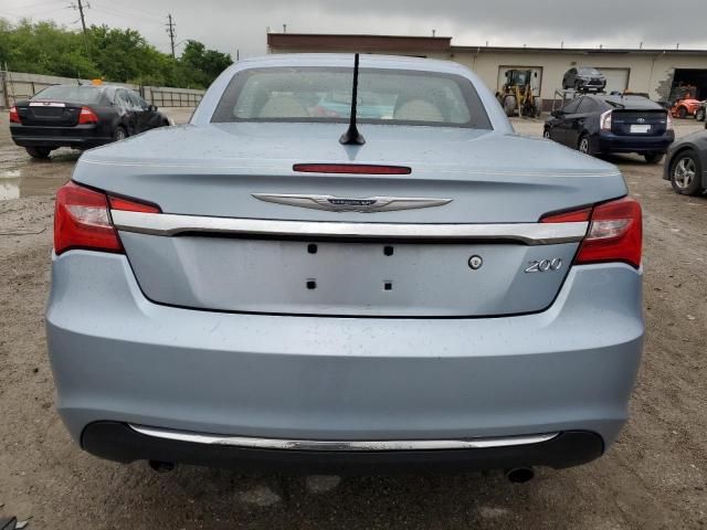 2014 Chrysler 200 Limited