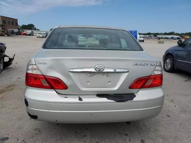 2003 Toyota Avalon XL