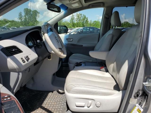 2012 Toyota Sienna XLE